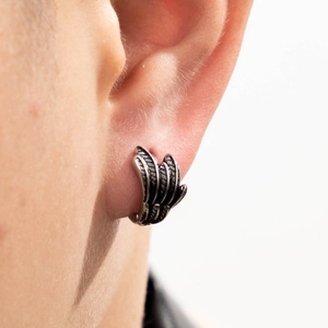 Retro stainless steel feather wing hoop earrings for women with silver metallic finish
