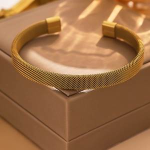 Polished 18k gold plated stainless steel mesh woven C-shaped open bangle for women