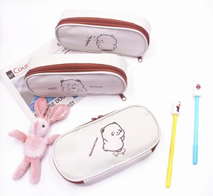 Close-up of cute cartoon bear patterns and high-quality stitching on oxford fabric pencil case
