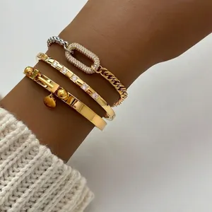 Three-piece gold plated bracelet set with zircon micro-paving and Forever 520 pendant