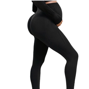 High-waist maternity yoga leggings in black with belly support and butt-lifting design