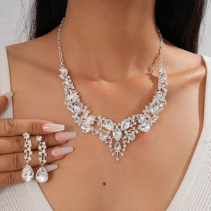 Luxury Waterdrop Rhinestone Necklace And Dangle Earrings V-Shape Alloy For Women Wedding Party Formal Elegant Shimmering