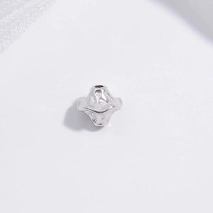 Perle minimaliste en argent sterling S925 avec texture martelée pour la création de bijoux