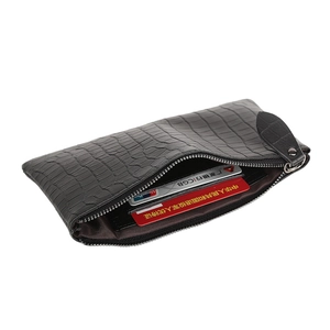 Internal card slots and black crocodile pattern texture of the leather clutch wallet