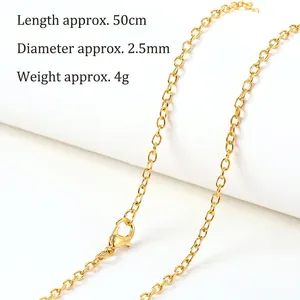 Detail einer 50cm Goldkette O-Form mit 2,5mm Durchmesser und Karabinerverschluss