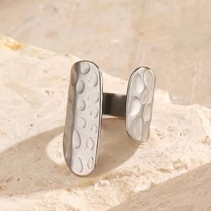 Silver hammered texture 18K gold-plated stainless steel open ring in geometric style