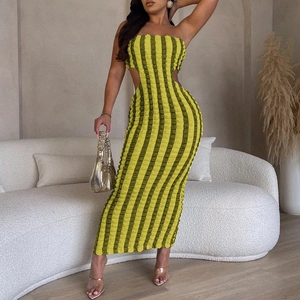 Strapless Midi Jurk Popcorn Textuur Contrast Gestreepte Zijwaartse Opening Rugloos Nauwsluitend Sexy Clubwear Zomer Voor Dames
