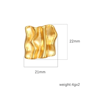 Boucles d'oreilles dorées 18K à texture ondulée irrégulière, 22mm sur 21mm
