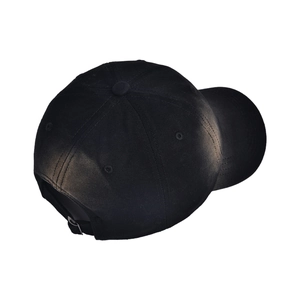 Minimalist black cotton baseball cap with adjustable metal buckle and six-panel structure