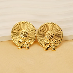 Boucles d'oreilles chapeau de soleil dorées 18K avec nœud et texture paille sur soie