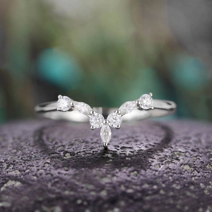V-Förmiger Chevron Ring Kupfer Zirkon Marquise Rundschliff Stapelbarer Ehering Schmuck Für Damen
