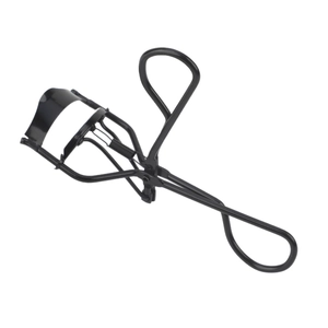 Professional black stainless steel eyelash curler with ergonomic handle for natural curl