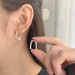 Minimalist S925 sterling silver square geometric hoop earrings on female model