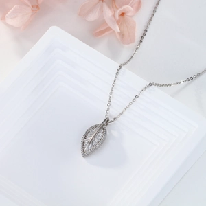 Elegant S925 sterling silver leaf pendant necklace with micro-paved sparkling zircon stones
