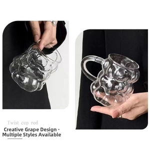 Detailaufnahme der Twist-Textur hitzebeständiges Borosilikatglas Kaffeetasse