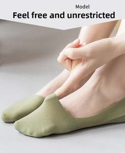 Close-up of olive green ice silk no-show sock showing high elasticity and stretch fit