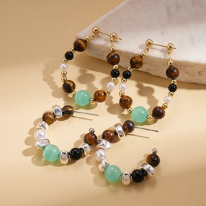 Retro tiger eye and pearl beaded C-shaped hoop earrings with vintage metal accents