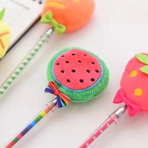 Penne gel creative a forma di frutta con pompon in peluche e decorazioni a fiocco