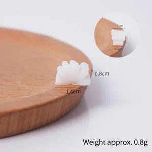 Miniature PVC squid food model for DIY crafts with 0.8g weight and realistic white texture