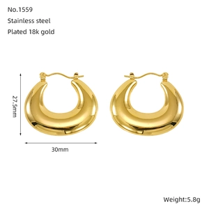 Detailed size diagram of 18k gold plated stainless steel C-shaped earrings 27.5x30mm