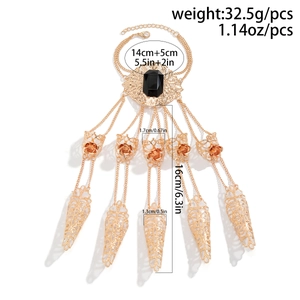 Set bracciale anello gotico con gemma nera e artigli per dita rosa in filigrana dettaglio