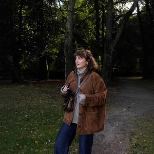 Veste vintage en daim marron pour femme avec coupe ample décontractée pour l'automne