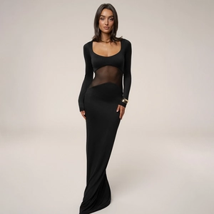 Robe longue noire à manches longues avec empiècement en tulle transparent à la taille