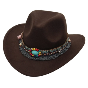 Chapeau de cowboy marron en feutre avec bandeau ethnique perlé et pierre turquoise