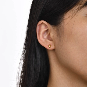 Polished gold teardrop stud earrings in minimalist 18K plated stainless steel for women