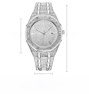 Detailed size chart of the silver iced-out octagon watch with 39mm case diameter