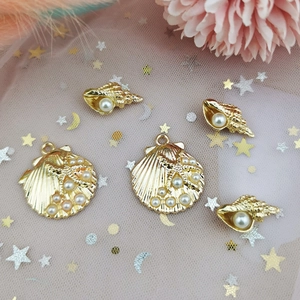 Golden alloy shell and starfish charms with pearls for DIY jewelry making and keychains
