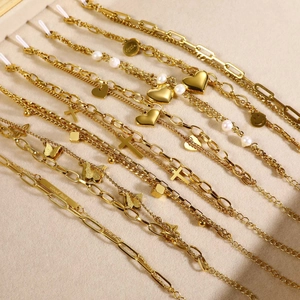 Double-layered 18K gold-plated stainless steel bracelet set with rectangular tag and pearls