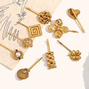 Lot de 8 barrettes à cheveux en acier plaqué or 18K avec perles et strass brillants