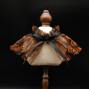 Halloween pet cape collar with orange pumpkin patterns and black lace mesh for dogs and cats