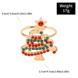 Détail du rond de serviette sapin de Noël en alliage doré avec strass colorés et dimensions