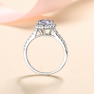 Elegant 925 silver ring featuring a round light purple center stone with micro-pave diamonds
