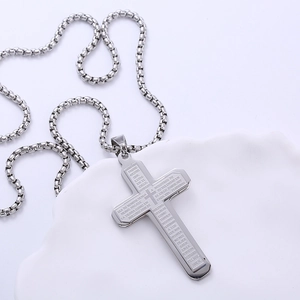 Silver stainless steel double-layer cross necklace with engraved Spanish prayer text