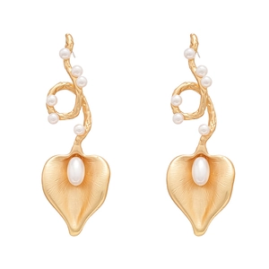 Elegant gold calla lily drop earrings with faux pearls and frosted metallic finish