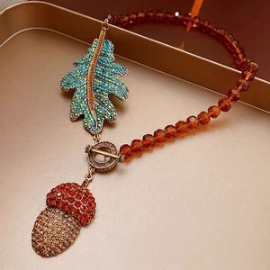 Vintage Leaf And Acorn Pendant Necklace Alloy Rhinestone Amber Beaded Chain Toggle Clasp Statement Jewelry For Women