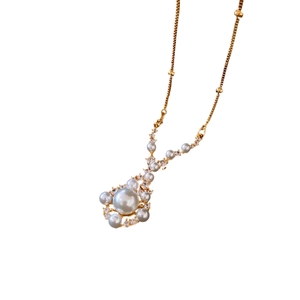 Gold plated pearl and zircon pendant necklace with grey pearls and sparkling crystals