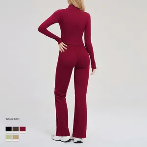 Completo sportivo bordeaux da donna con giacca zip e leggings a zampa in 5 colori