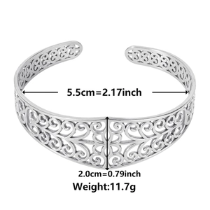 Silver open cuff bracelet in stainless steel with filigree pattern and dimensions