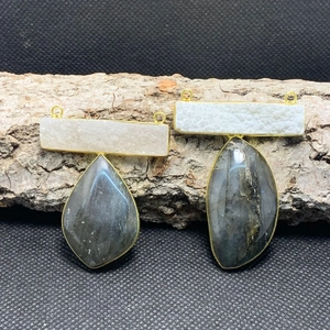 Ciondolo in labradorite e druzy placcato oro 14K per collana maglione lunga fatta a mano