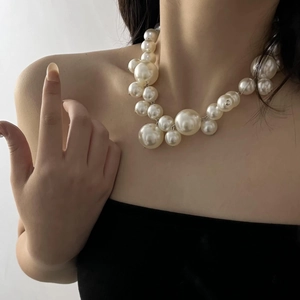 French vintage bohemian necklace with layered white pearls for a luxury aesthetic look