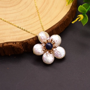 Natural Baroque Pearl Flower Pendant Necklace Lapis Lazuli Gold Plated Zircon Sweet Elegant Jewelry For Women