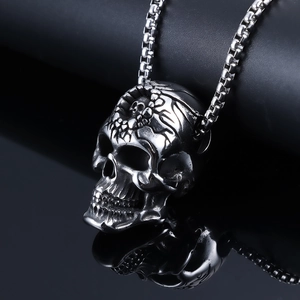 Punk style stainless steel skull pendant necklace with retro silver finish and pearl chain