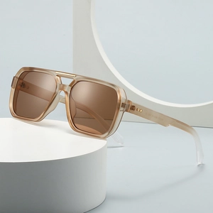 Occhiali Da Sole Quadrati Retrò Donna Uomo Vintage Montatura Grande Protezione UV400 Lenti PC Doppio Ponte In Metallo