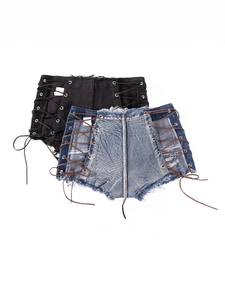 Sexy High-Waist-Jeansshorts mit seitlicher Schnürung und rohem Saum in Blau und Schwarz