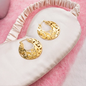 Boucles d'oreilles vintage en acier doré 18K avec dentelle sur masque en soie