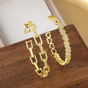 Gold Plated Copper Bangle Bracelet Heart Shaped U Link Chain Micro Pave Zircon Open Cuff Fashion Jewelry For Women